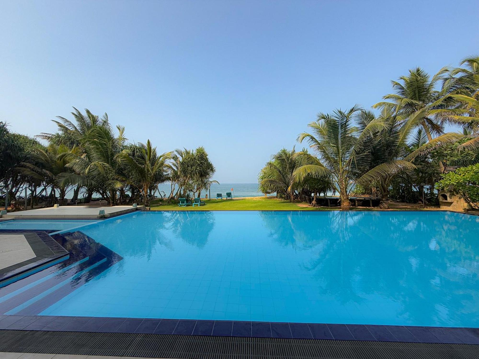 Serendib Beach Hotel Bentota Buitenkant foto